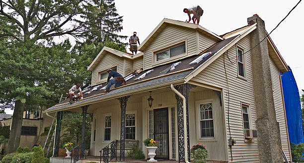 Quick and Trustworthy Emergency Roof Repair Services in Marine City, MI